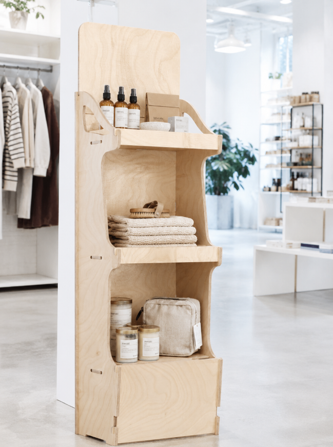 Choosing the Right Floor-Standing Food Display: Inclino vs Silvestro vs Celsius vs Market 600