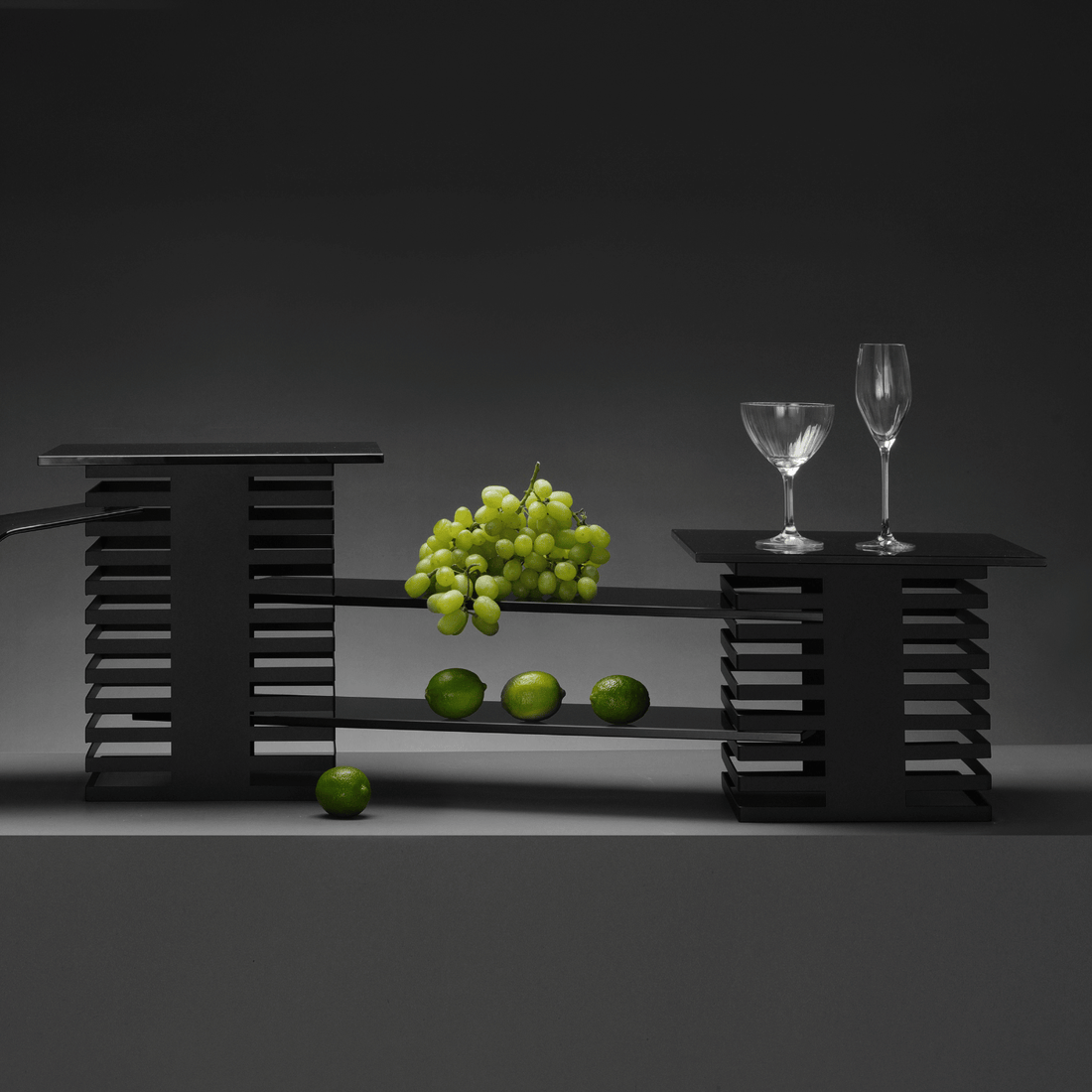 Pairing Melamine Platters with Riser Columns for a Tiered Deli Display