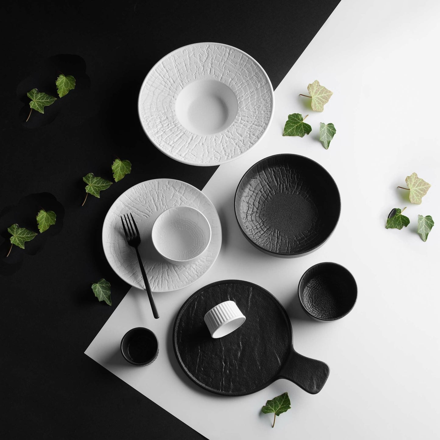Rectangular plate by Fine Dine, 335x205mm, featuring a sleek design perfect for serving dishes in modern table settings.