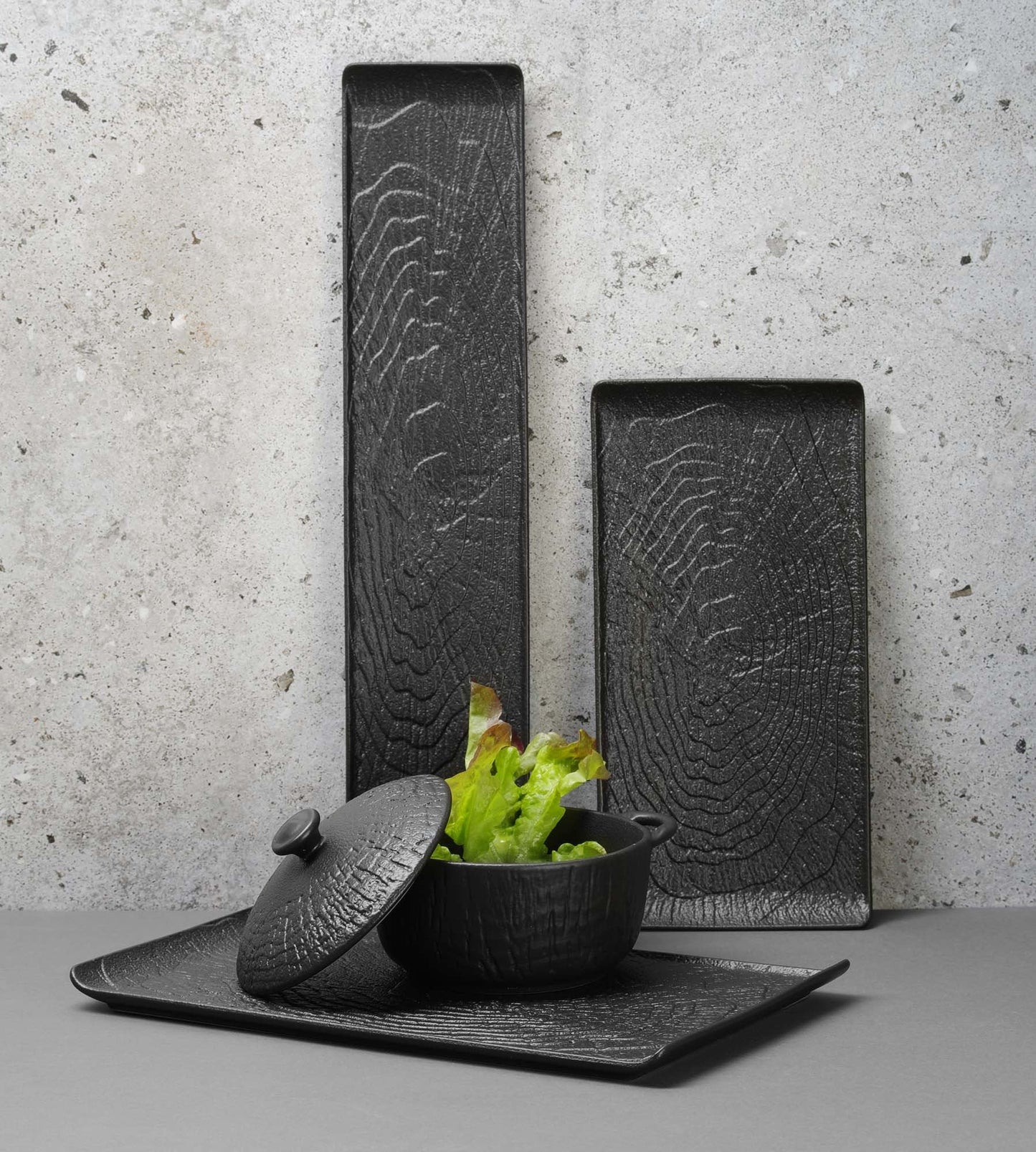 Rectangular plate from Fine Dine, 335x205mm, showcasing a sleek, smooth ceramic surface perfect for serving food.