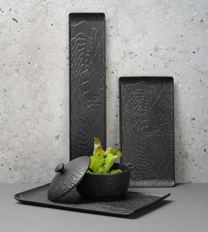 Rectangular plate from Fine Dine, 335x205mm, showcasing a sleek, smooth ceramic surface perfect for serving food.