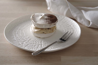 Fine Dine Nordic rectangular plate, 335x205mm, with sleek design and smooth surface for serving dishes.
