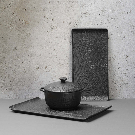 Rectangular plate by Fine Dine, measuring 335x205mm, with a smooth ceramic surface and elegant design for serving dishes.